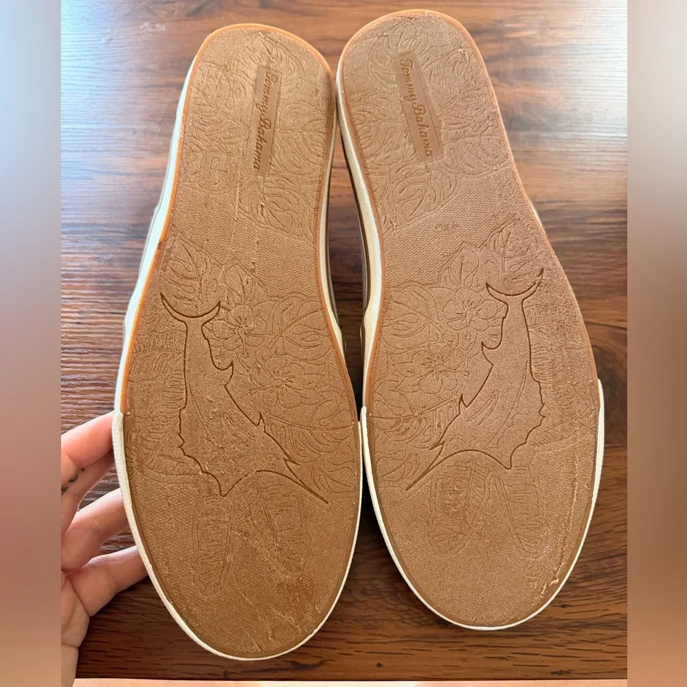 Tommy Bahama Men’s Loafers - Picture 8 of 9